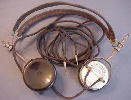 Headphone History - Nathaniel Baldwin