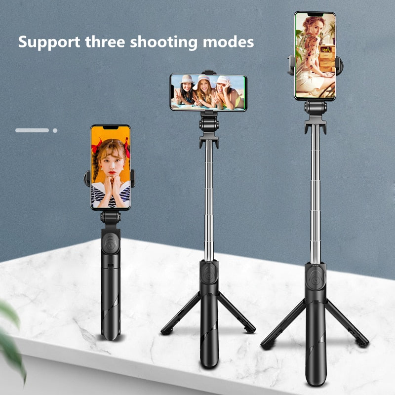 Extendable Monopod with Fill Light